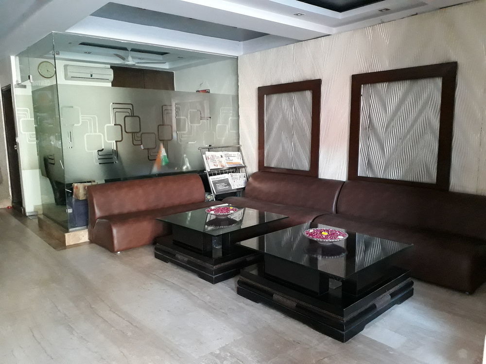 Hotel Grand Plaza New Delhi Bagian luar foto