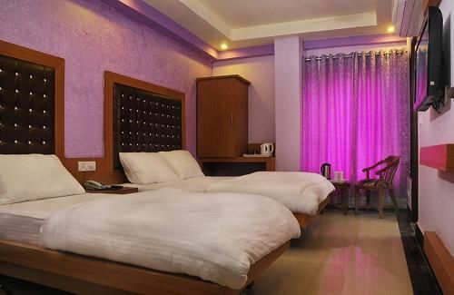 Hotel Grand Plaza New Delhi Bagian luar foto