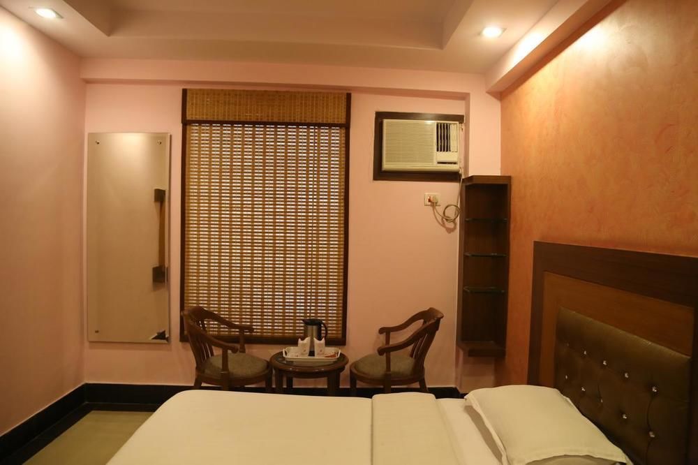 Hotel Grand Plaza New Delhi Bagian luar foto