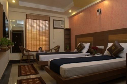 Hotel Grand Plaza New Delhi Bagian luar foto